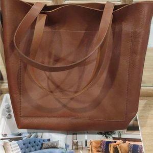 SOLD Madewell transport tote